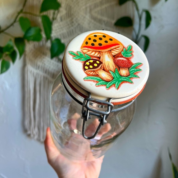 Very Rare Vintage Merry Mushroom Jar Glass Canister 70s Cottagecore Decor - Picture 1 of 9
